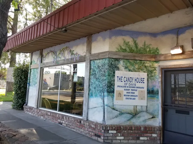 Candy House of Davis