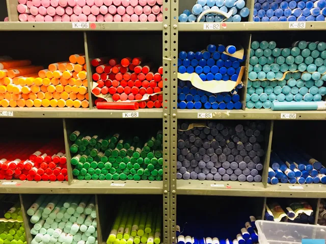 Hot Glass Color & Supply