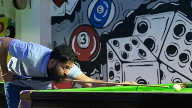 ROLLING STONE- Best Snooker Cafe in Delhi NCR