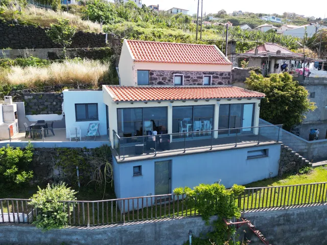 Atlantis Country House