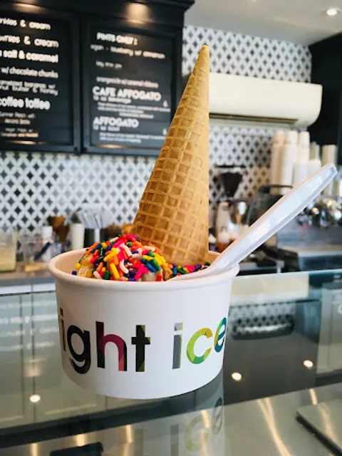 Bright Ice Scoop Shop