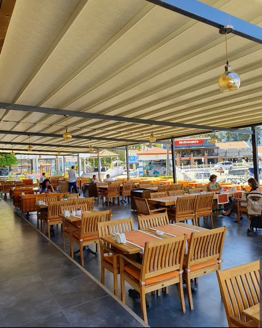 Qualista Restaurant Marina