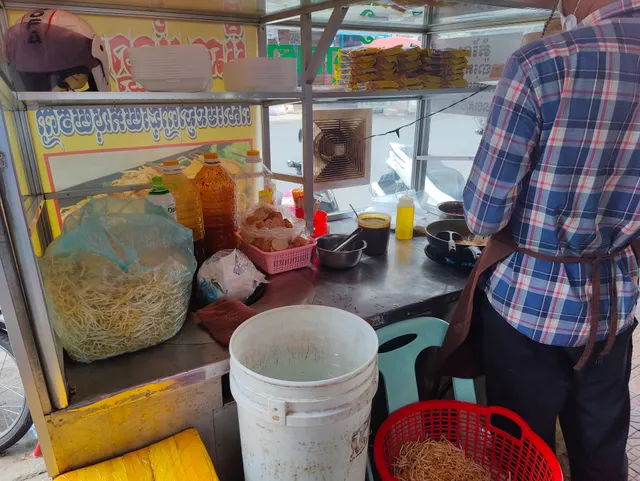 មីឆាមានប័ណ្ណធានា (ម្ចាស់ដើម)