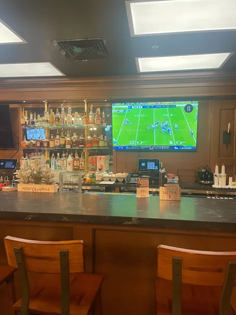 Sky Lounge Bar & Grill Columbus