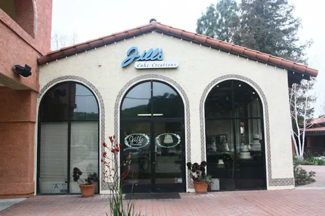 Jill's Cake Creations by Baked Bar LA