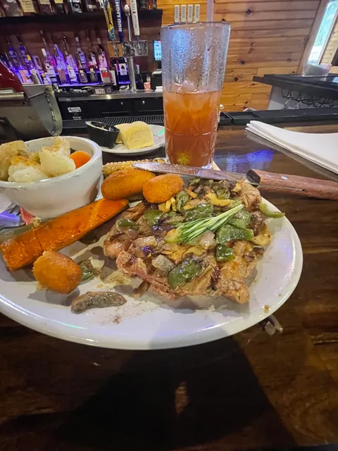 Roanoke Steakhouse Bar & Grill