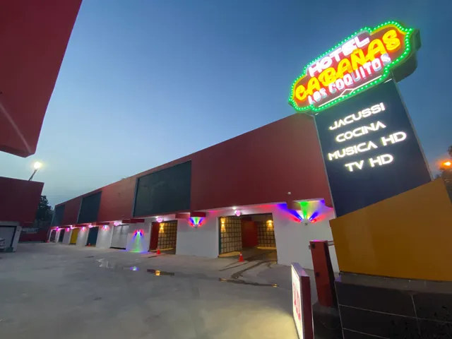 HOTEL Y CABAÑAS LOS COQUITOS