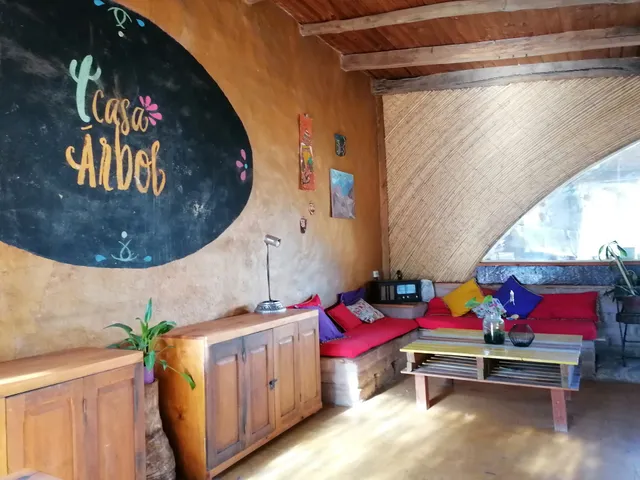 Hostel Casa Arbol