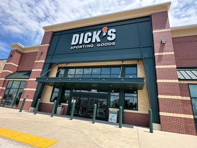 DICK'S Sporting Goods