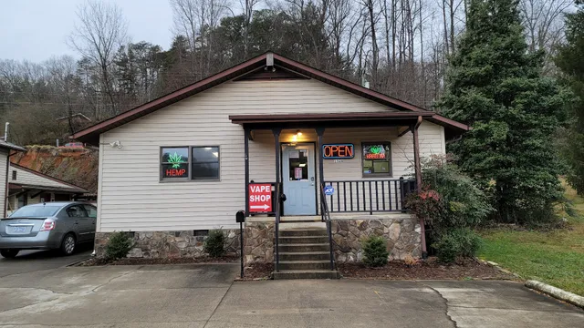 Sylva Lola's Dispensary and Vape