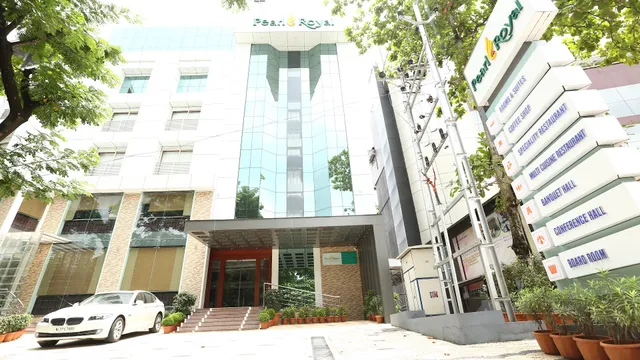 Hotel Pearl Royal