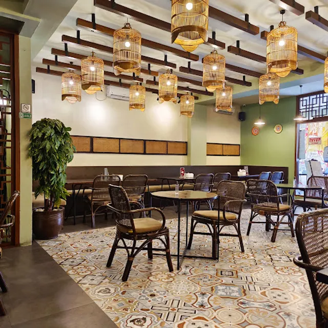 Halo Hong Kong Cafe by Tiny Dumpling