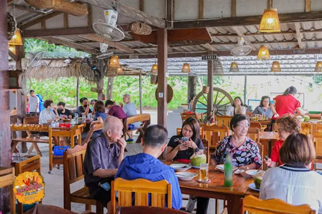 Esan seafood PaLai Restaurant - ร้านอาหารอีสาน ซีฟู้ด @ป่าหล่าย