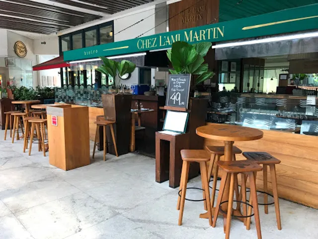 Chez L'ami Martin Fashion Mall