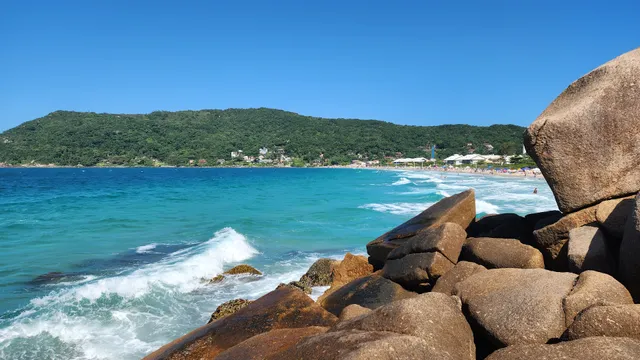 Praia da Lagoinha da Ponta das Canas
