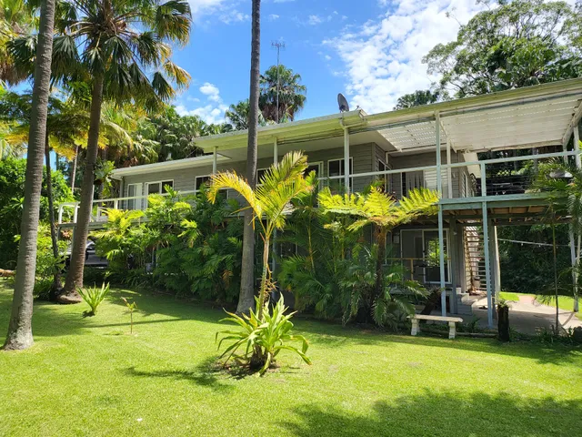Palm Cove Retreat