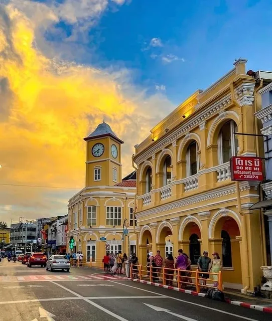 Ellie House Phuket Old Town