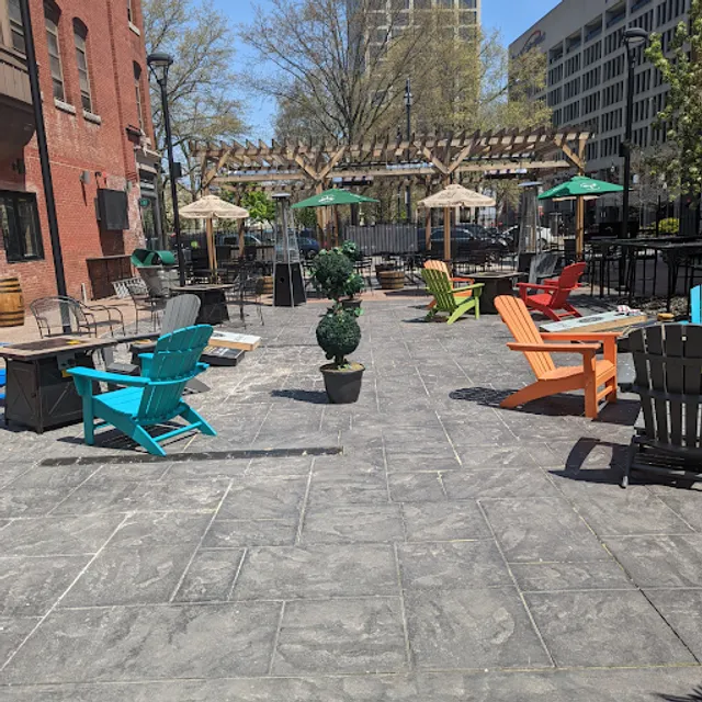 Cocktail Garden & Kitchen