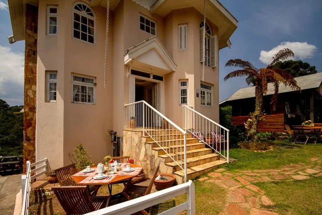 Pousada Brotherhood Earth