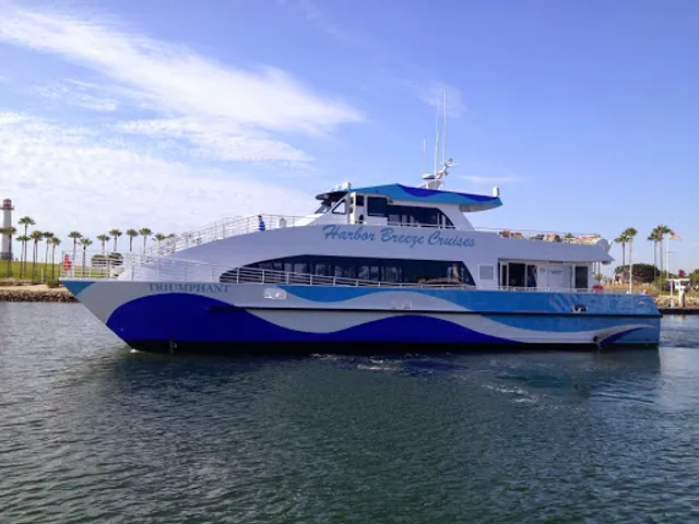 Harbor Breeze Whale Watching Cruises