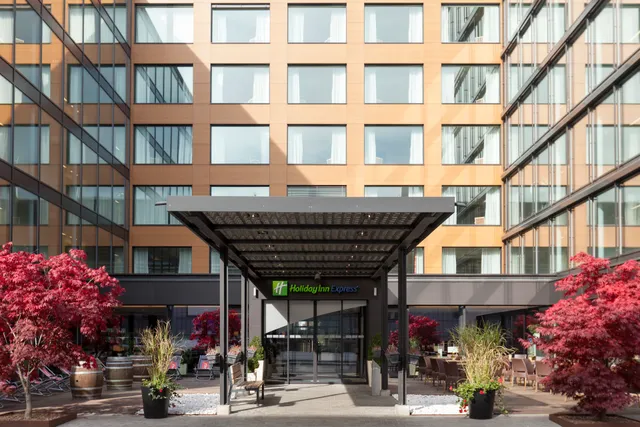 Holiday Inn Express Zürich Airport by IHG