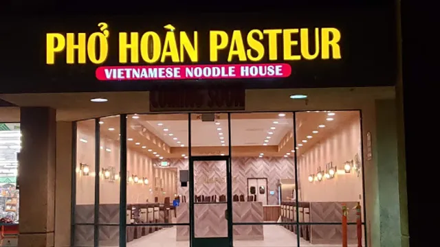 Pho Hoan Pasteur