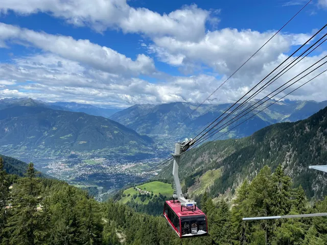Talstation Seilbahn Meran 2000
