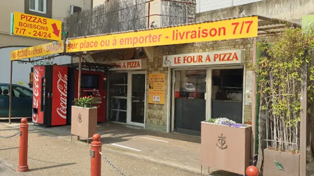 Le Four à Pizza