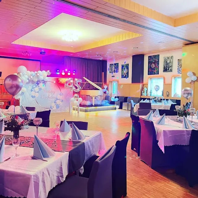 La Traccia - Ristorante, Pizzeria & Bar mit Biergarten Plattling