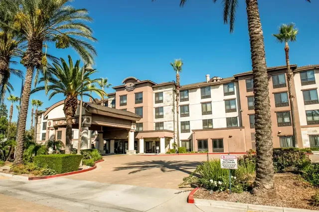 Country Inn & Suites by Radisson, Ontario at Ontario Mills, CA
