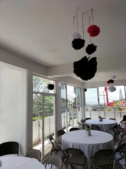 Restaurant y Cafe, Los Cristales