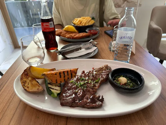 STERN16 - Pizza & Burger Bar