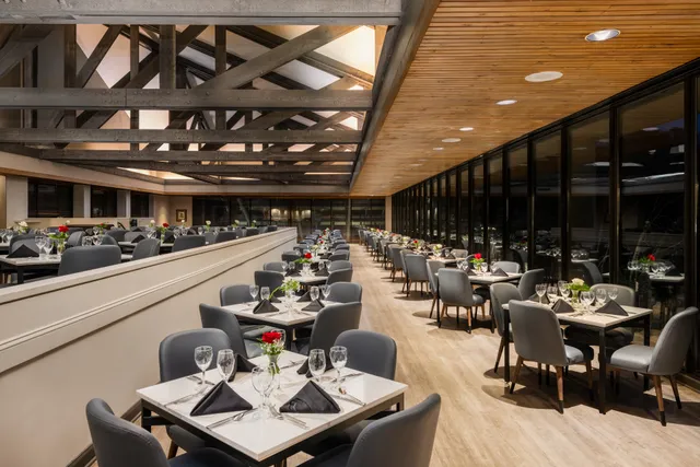 Two01 Restaurant & Bar