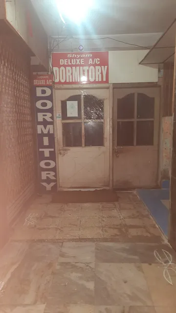 Shyam Deluxe A/C Dormitory