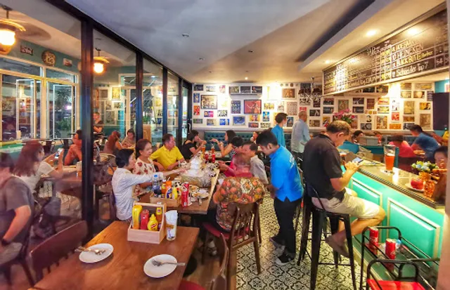 Casa Blue Craft Brews & Delicacies