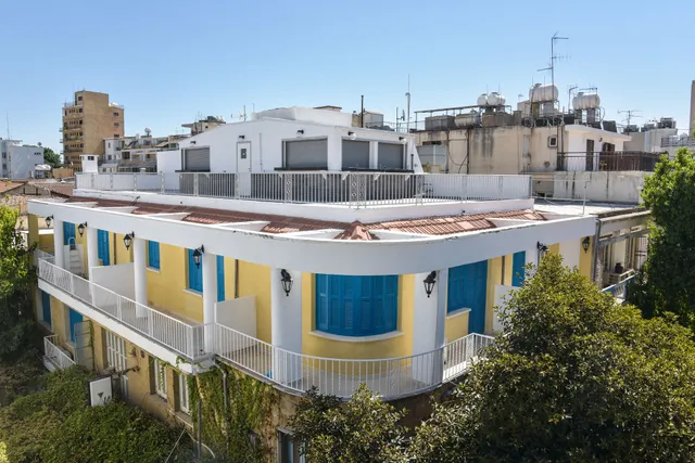 The Tony The Place To Stay