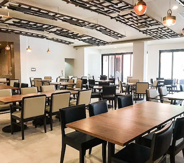 El Jardín Restaurante Bufett