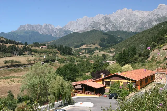 Albergue La Cabaña (Potes - Picos de Europa)