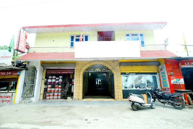 OYO 43655 Shaan Guest House