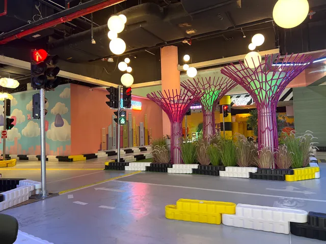 VroomTown Driving City