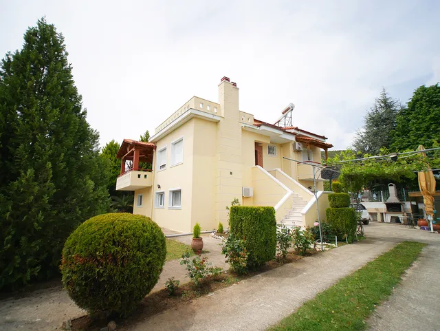 Villa Verde Nea Iraklitsa