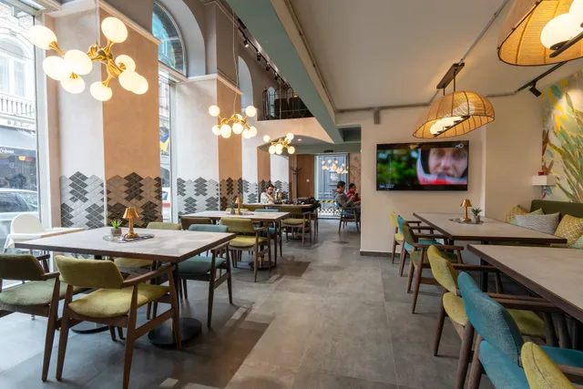 Astra Galata Restaurant & Cafe