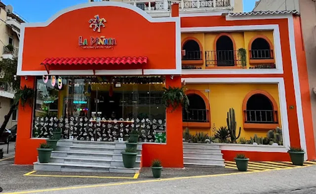 La Piñata Latino Food & Cocktails