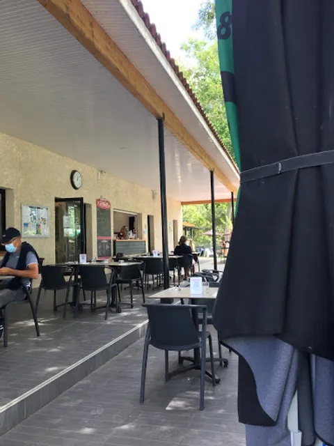 Restaurant à l'isle Jourdain - La Terrasse du TNG