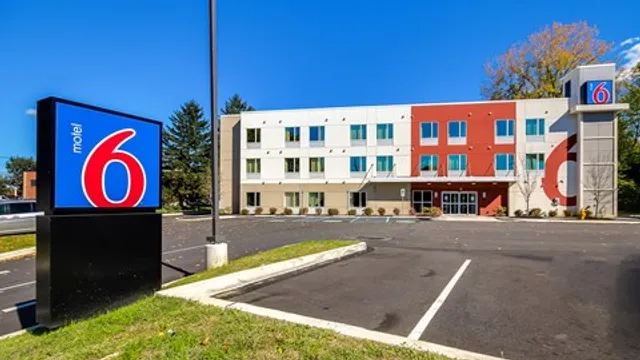 Motel 6 Allentown, PA