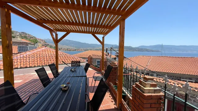 Q Apartments Molyvos