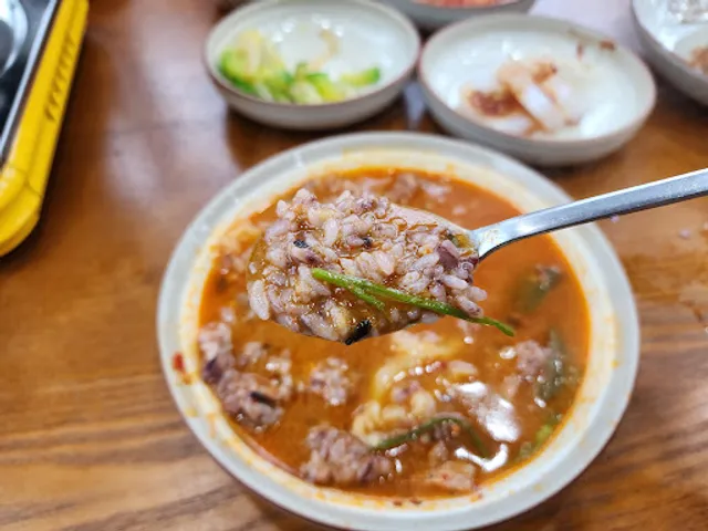 강촌어부네매운탕