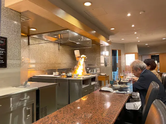 鉄板焼 七海 アパホテル＆リゾート〈東京ベイ幕張〉