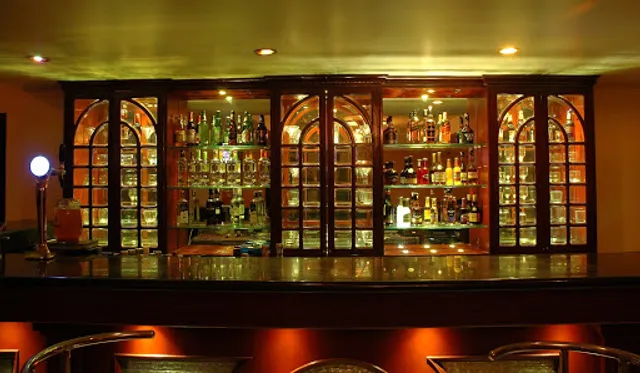 HOT & COLD BAR AND RESTAURANT