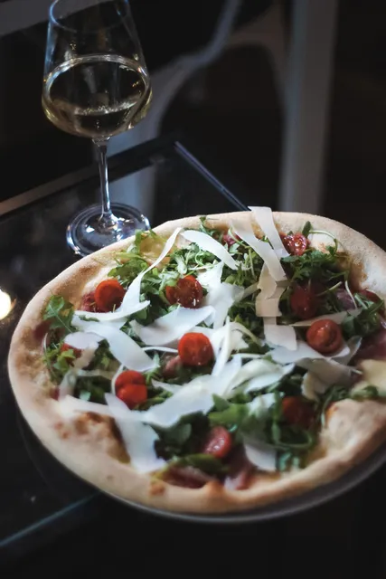 Suszone na wynos. Take away pizza DĄBROWSKIEGO